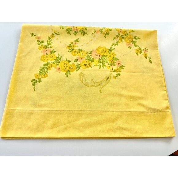 Vintage 70s pillowcase, golden yellow floral, single pillow sham, Tastemaker - Picture 5 of 8